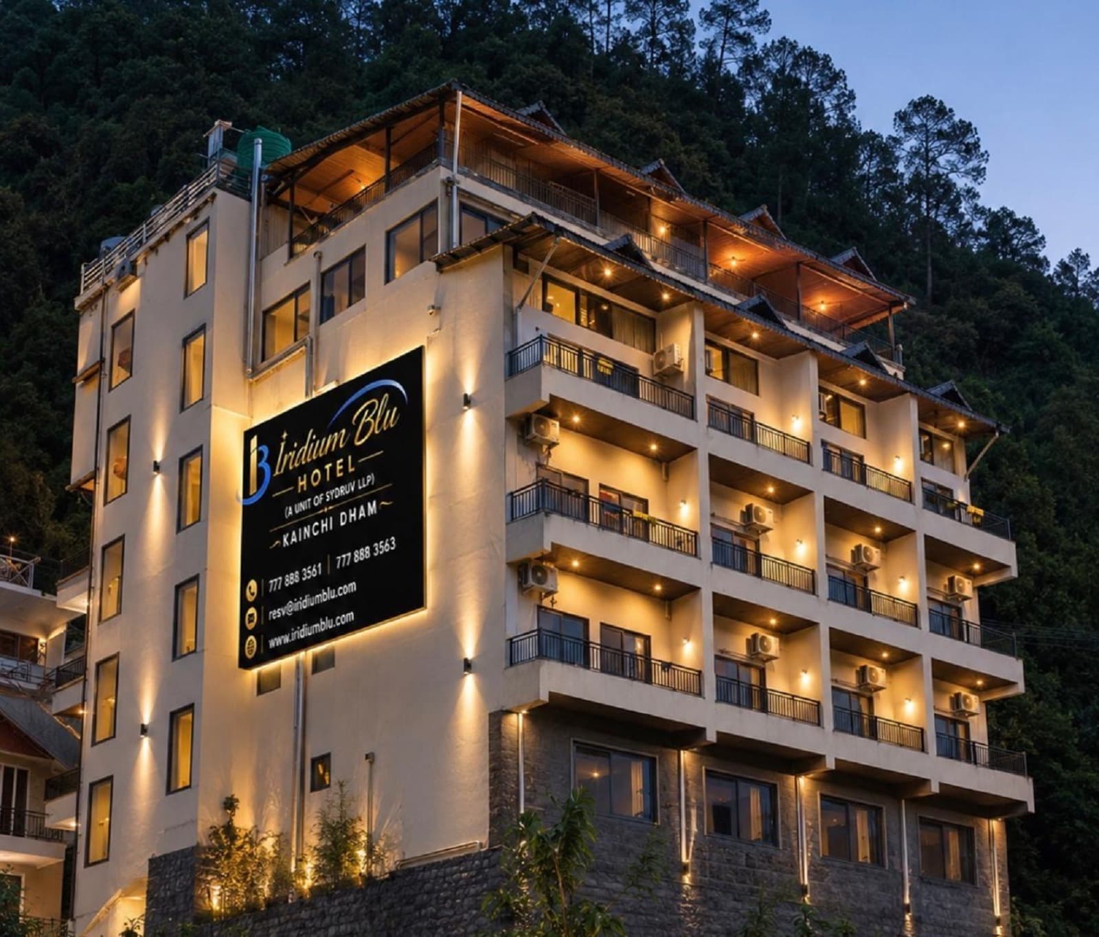 iridium blu hotel building