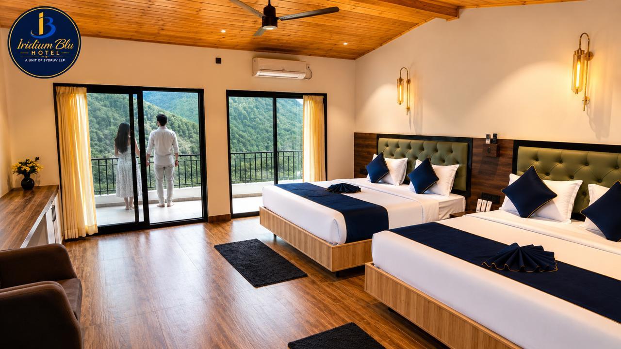 Family Room with Mountain View